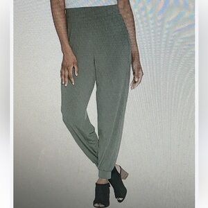 Lisa Rinna Slinky Olive Green Joggers with Pockets - size S